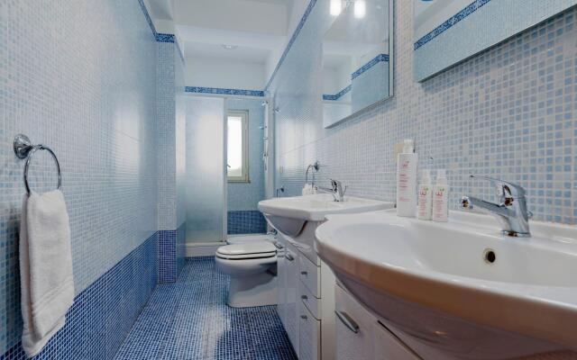 Sunrise Apartment II by Wonderful Italy