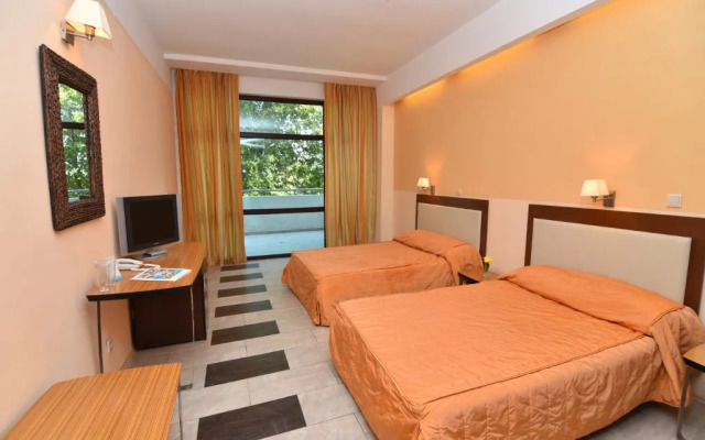 Arabella Beach Hotel