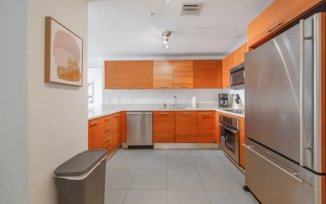 Awesome 2BR Family Apt at Midblock Miami