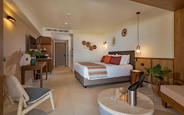 Minos Ambassador Suites & Spa - Adults only