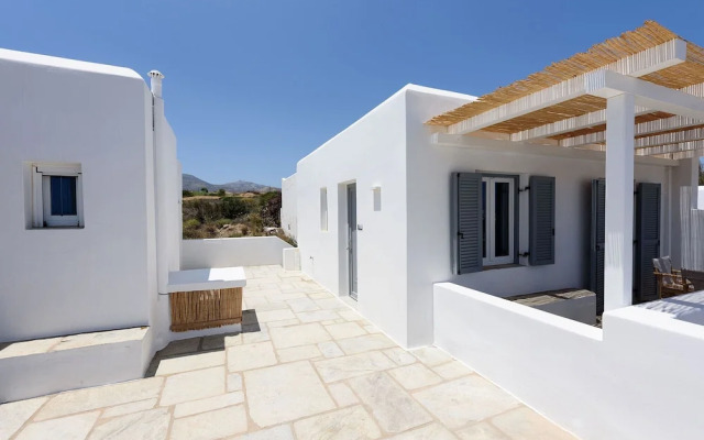 Phaedrus Living: Paros Cycladic Residences 12