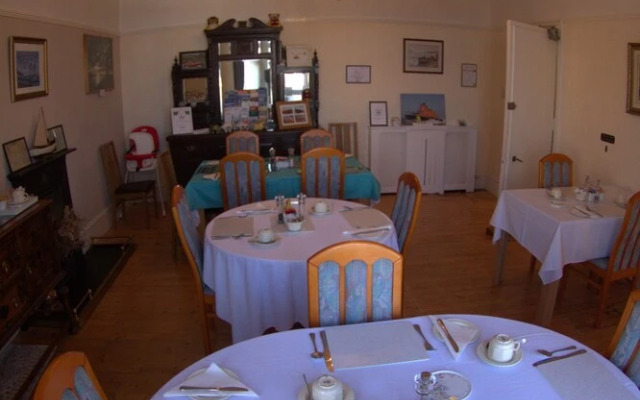 Rosemount Hotel