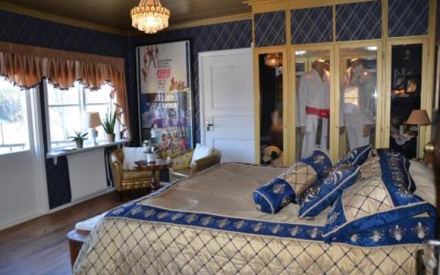Mandy's Inn