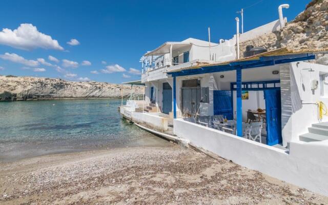 Almera Sea View Boat House
