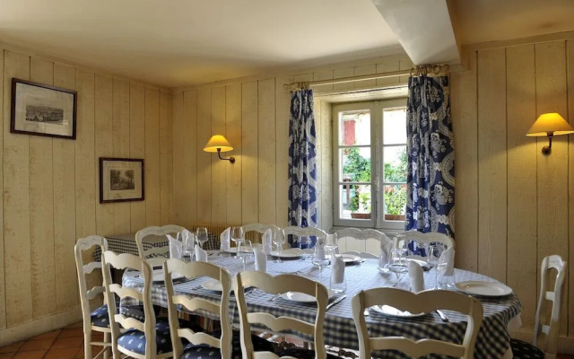Hôtel - Restaurant Les Bains de Secours