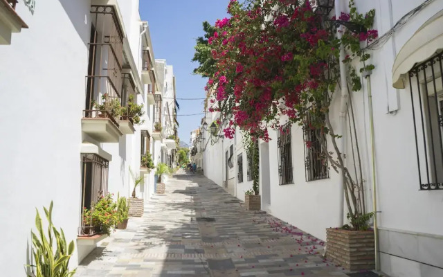 Marbella Pool House Ph39 On Sea Shore