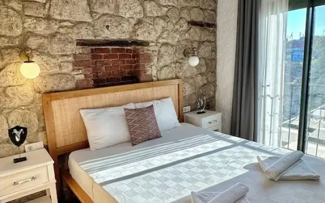 The Comelly Alaçatı