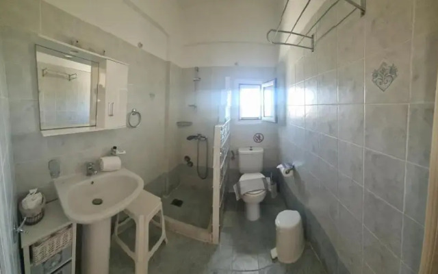 Sophi's Studios & Apartments