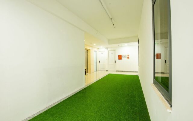 OYO 348 Suji Hotel