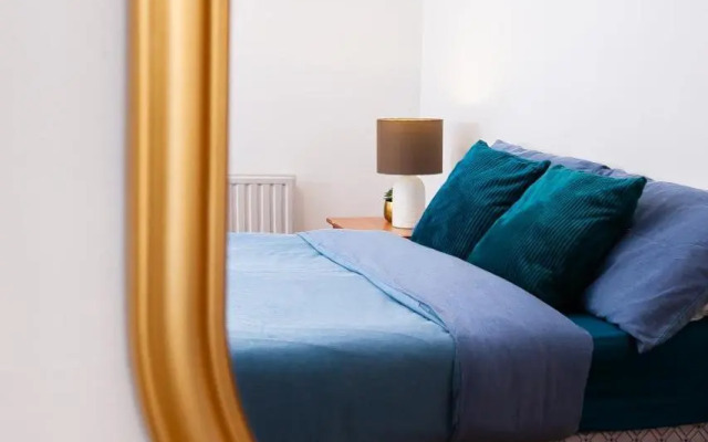 Whitland Apartment