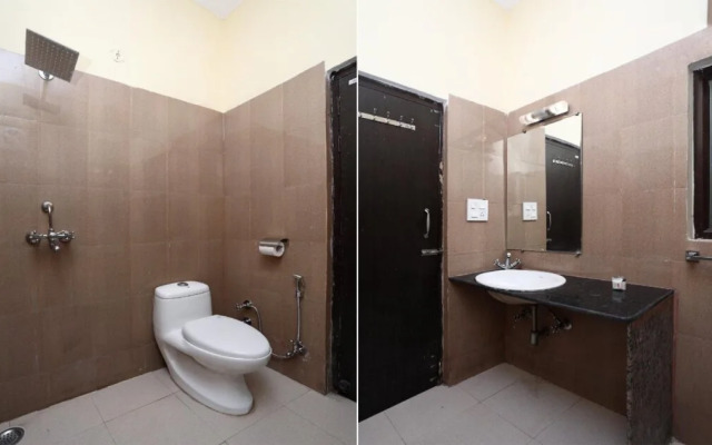 Hotel Maanya Palace by OYO Rooms
