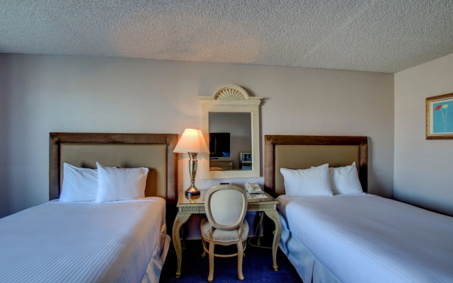 Laughlin River Lodge