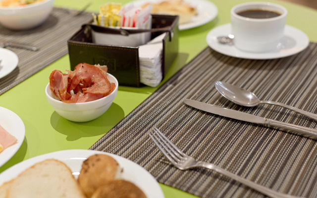 Regency Golf - Hotel Urbano