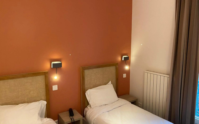 Louisa Hotel