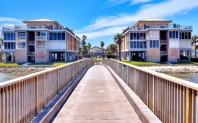 Channelview 216