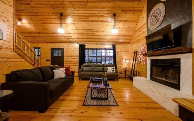 Cabin Creek Fire Pit Hot Tub