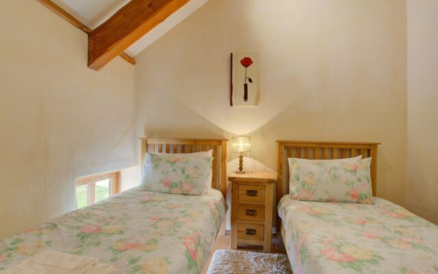 Rural Holiday Home in Tiverton With Jacuzzi Near Sea