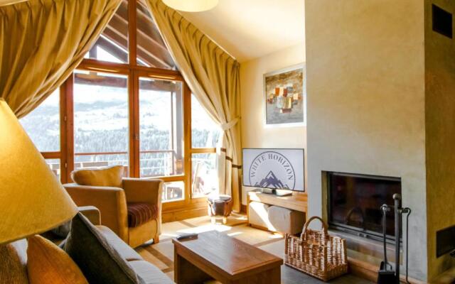 Exceptional 3 bed Penthouse with fireplace and stunning views