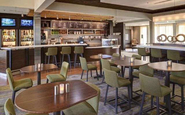 Courtyard Indianapolis Airport