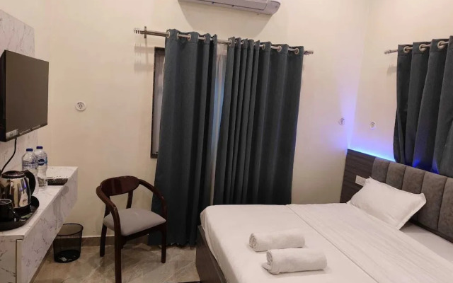 Raghupati Raghav Raja Ram Inn