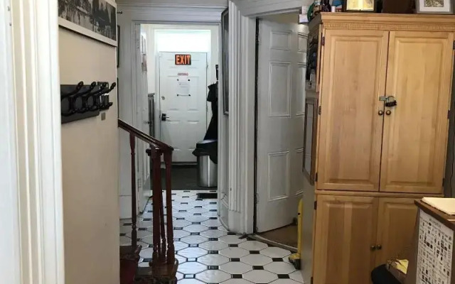 Pring Guesthouse - Hostel