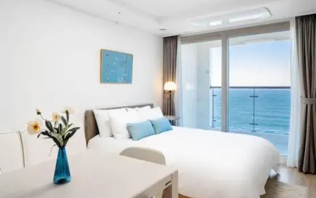 Toyou Seaview  Apartment