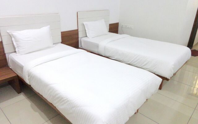 Hotel Ashray Inn Express