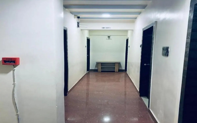 Capital O 80450 Hotel Shubham Residency