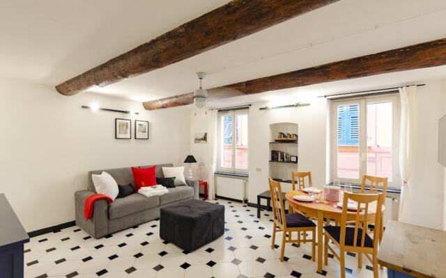 JOIVY Flat By The Sea Promenade