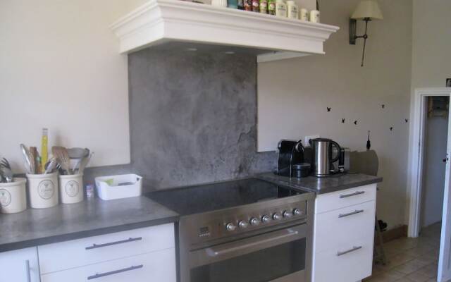 Atmospheric Villa in Pottery Town Salernes , Near Many Lovely Villages