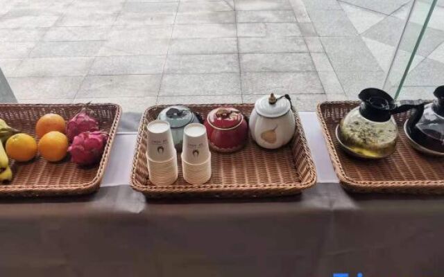 Meihao EZZI Hotel (Yingde Xianhu Bay)
