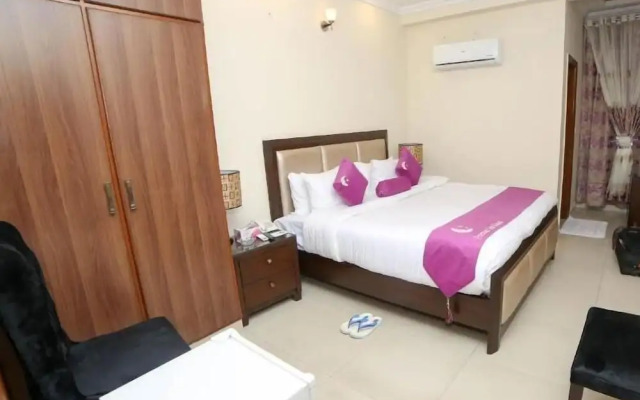 Hotel Premier Inn Grand