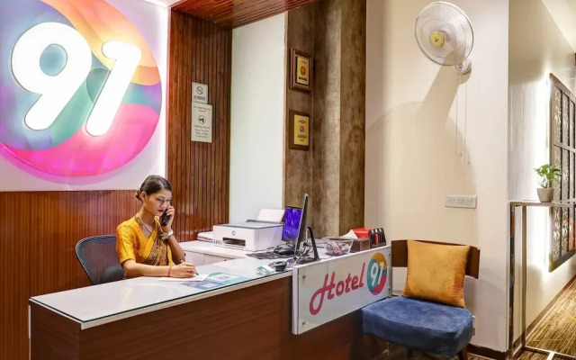 Hotel 91 Golf Course Road