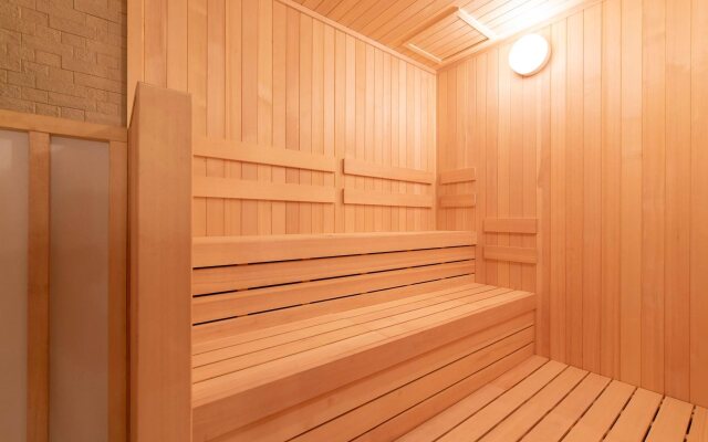 FIRST CABIN KANAZAWA Hyakumangoku Dori