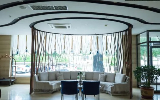 Wulanhaote Mengjia Hotel