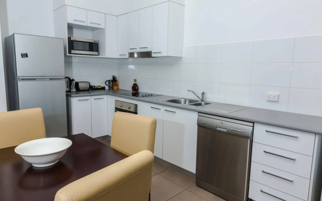 Gladstone Heights Executive Apartments