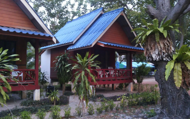 Lanta Sunny House