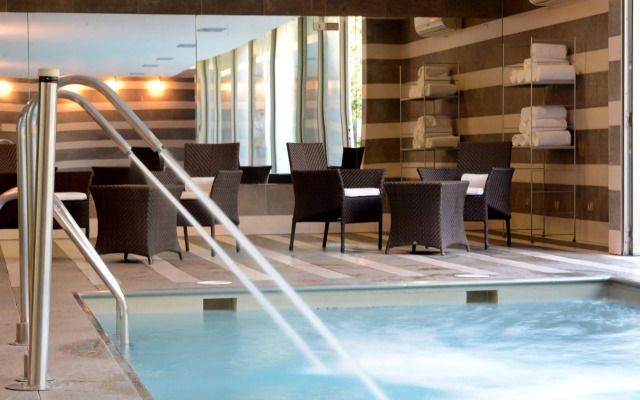 Holiday Inn Santiago - Airport Terminal by IHG