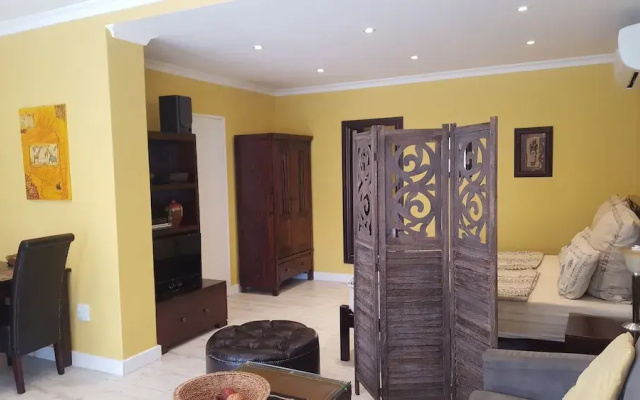 Superior 4-star-apartment Graded by Aa and Tgcsa Close to Constantia Wineroute