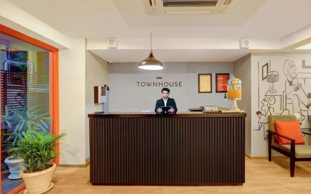 OYO Townhouse 166, Sector 38, Gurgaon