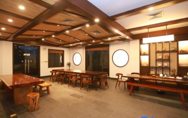 Guangzhou Nanping Hotel