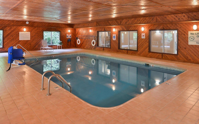 Wingate by Wyndham Steubenville