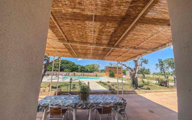 Lamia Essenza Piscina Esclusiva