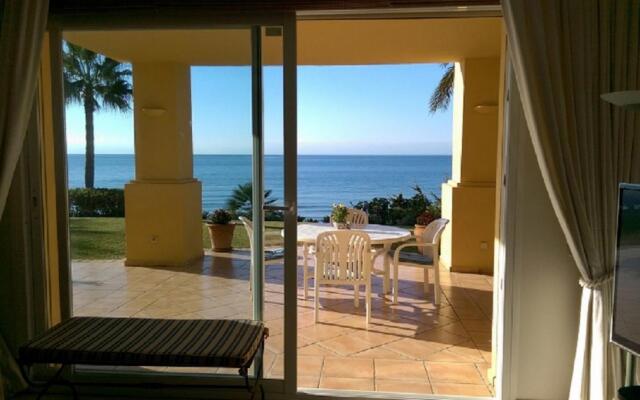 8841 - Grand Front Line Location – Heated Pool