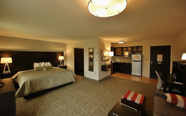 Staybridge Suites Liverpool Syra by IHG