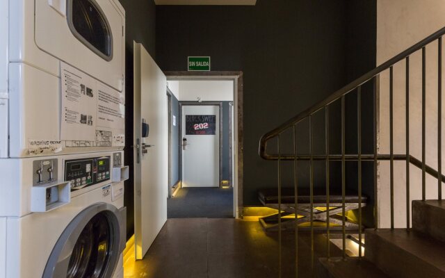 Black Swan Hostel Sevilla
