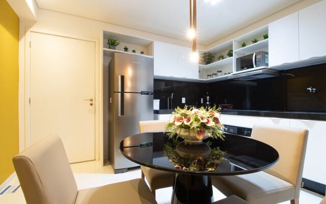 MCZ Apartamento com Varanda e Vista