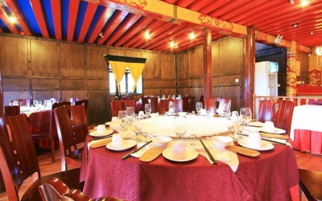 Tulip Inn Jiuzhaigou Shangmo Hotel