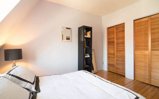 LM Stays - 142 James Street Loft
