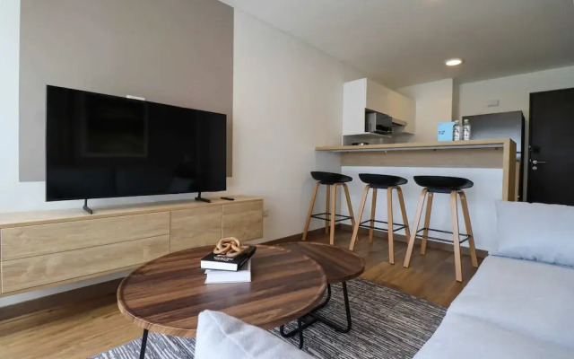w Luxurious 1BR w Great Deco in San Isidro